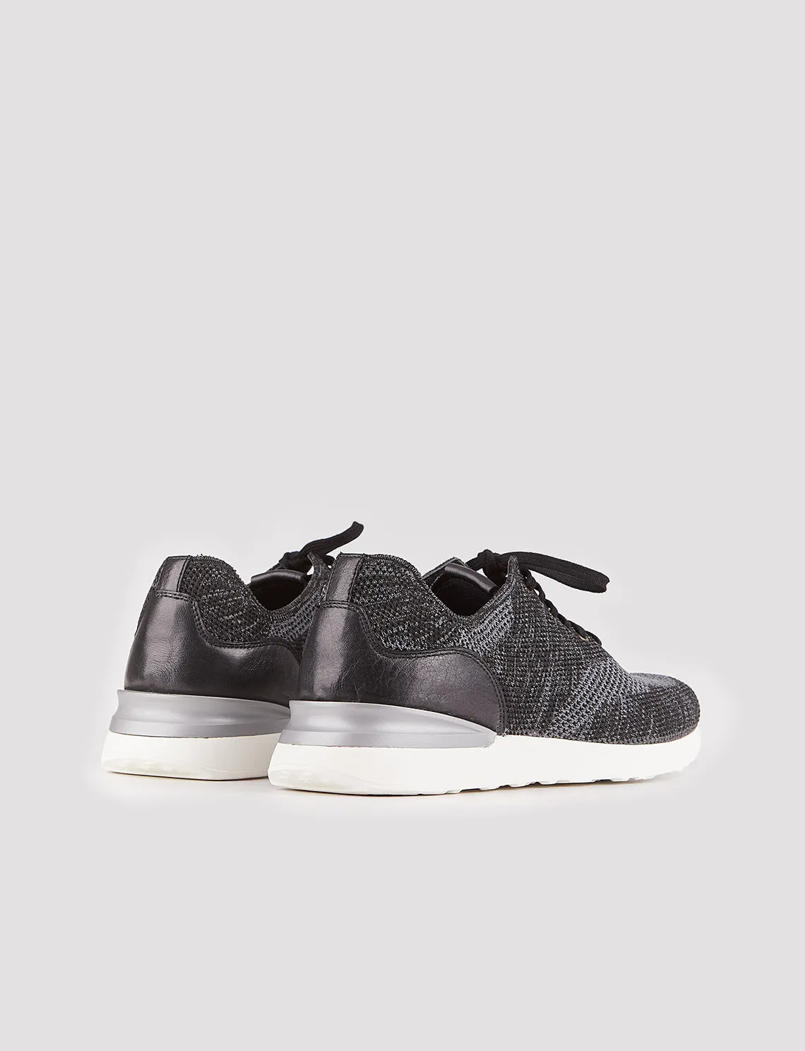 Men Dark Gray Lace Up Knit Sneakers