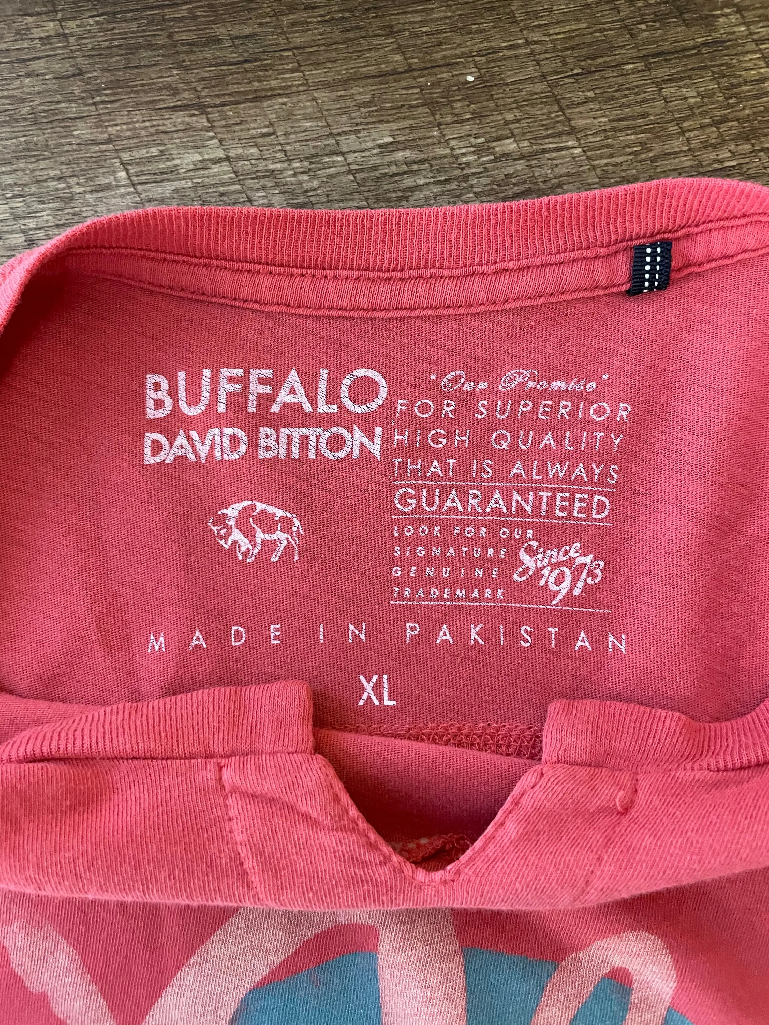 Mens XLarge BUFFALO DAVID BITTON Aloha TShirt Salmon