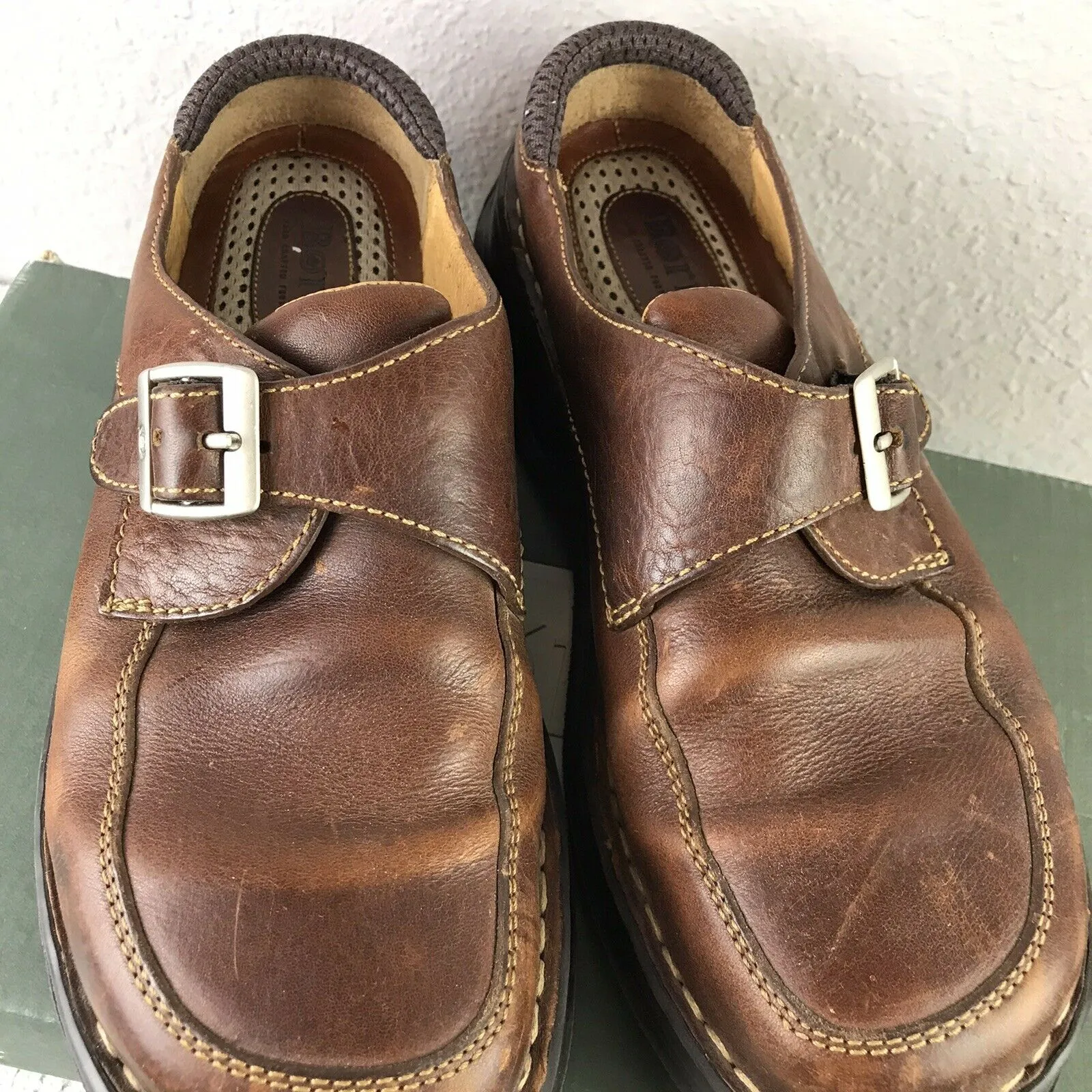 Slide-on Leather Shoes